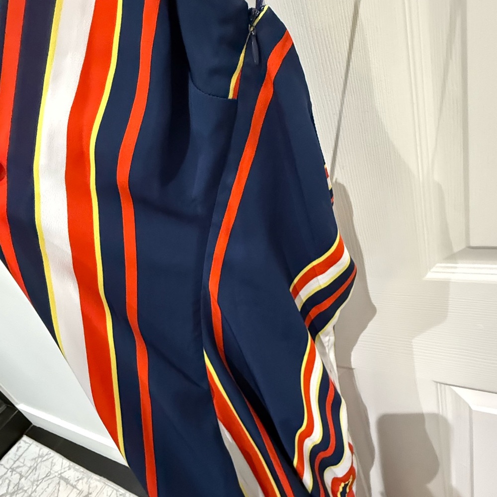 Guess Multicolor Striped Apparel